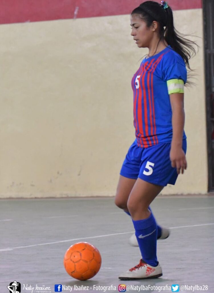 Jugadoras del Fútbol de Bariloche Yamila Pedraza1