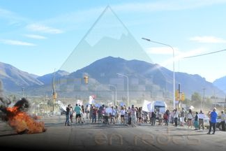 Muchas más gente reclamó