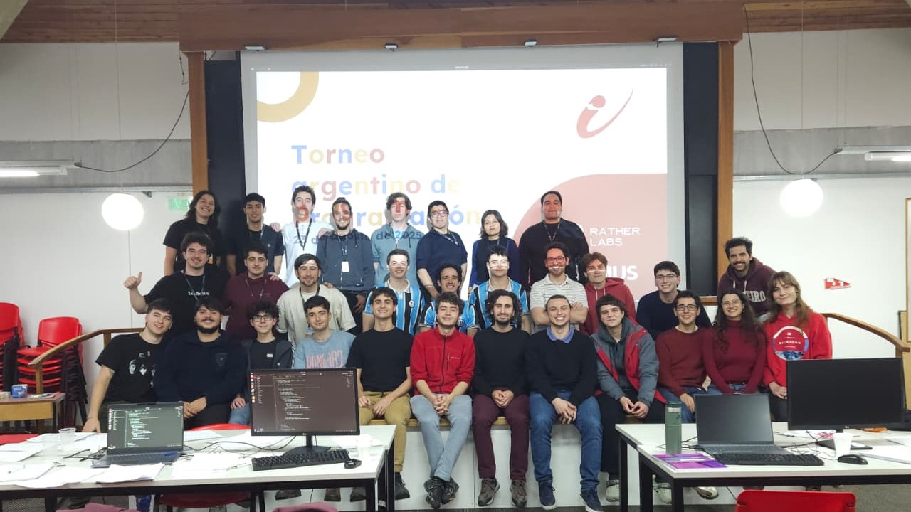 Estudiantes de la UNRN Sede Andina en Torneo Mundial de Programación