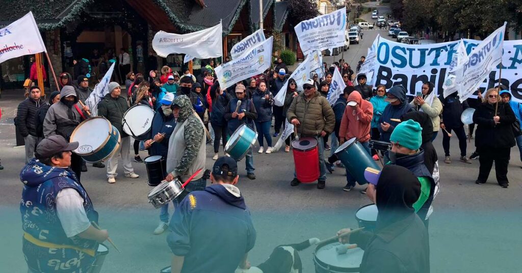 Asamblea extraordinaria de afiliados en UTHGRA en Bariloche