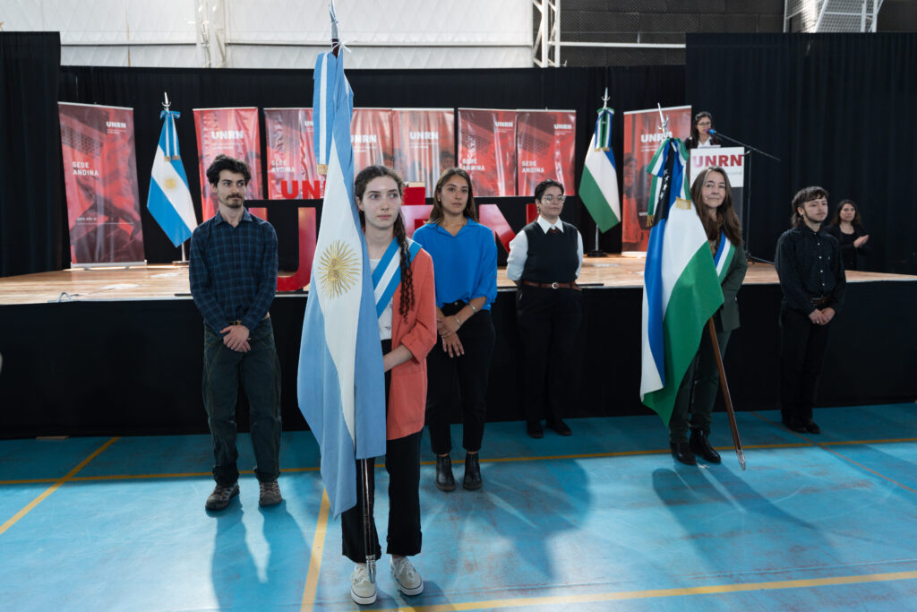 Universidad Nacional de Río Negro y 90 graduados nuevos en Bariloche