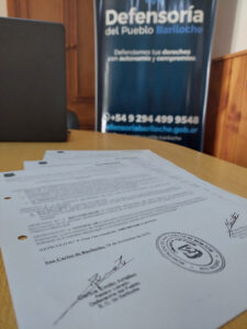 La Defensoría de Bariloche lanza un ultimátum al Estado municipal