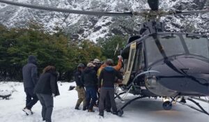 Patrulla de Montaña rescata a herido, demostrando su compromiso vital
