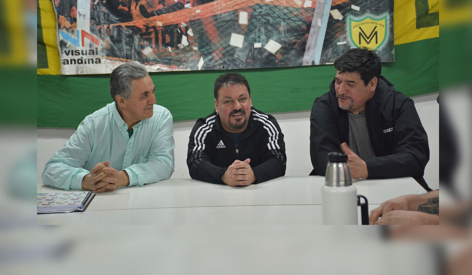 Arco Iris presenta nuevo cuerpo técnico para el fútbol local