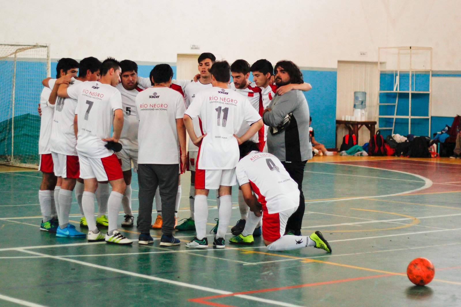 La UNRN suma por impulso estudiantil un espacio de futsal en Bariloche