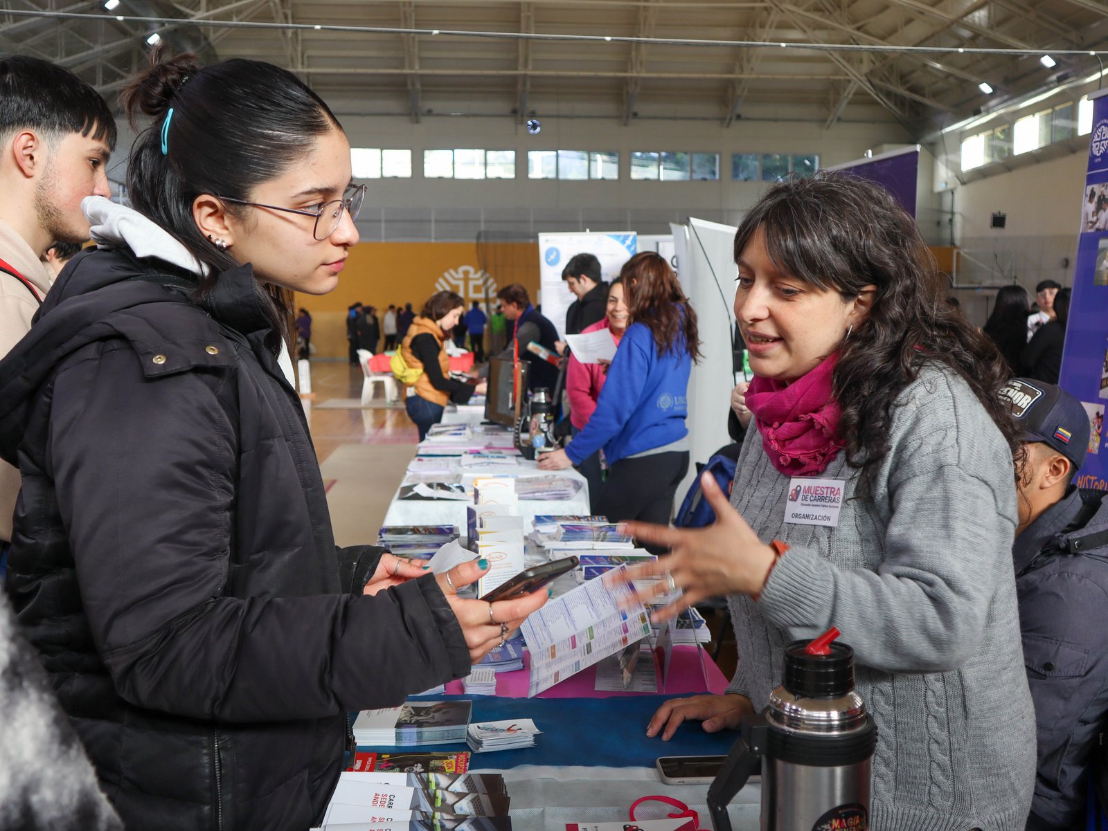 Realizan la 9° Muestra de Carreras Públicas en Bariloche