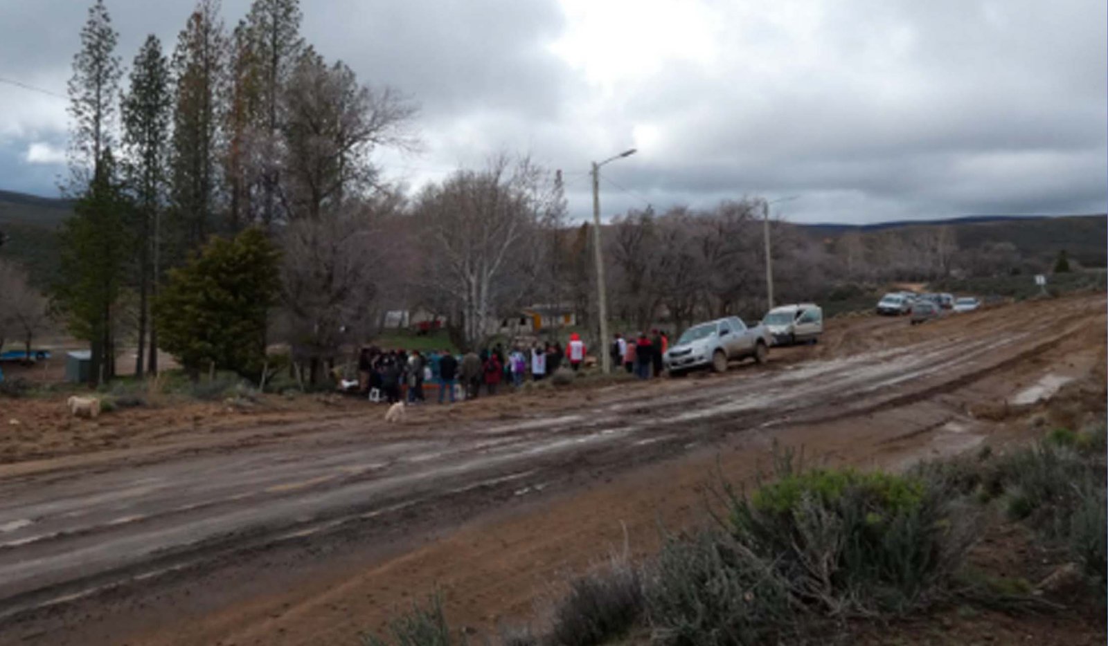 Festejaron 90 años en la Escuela 152 de Cerro Alto y piden reabrirla